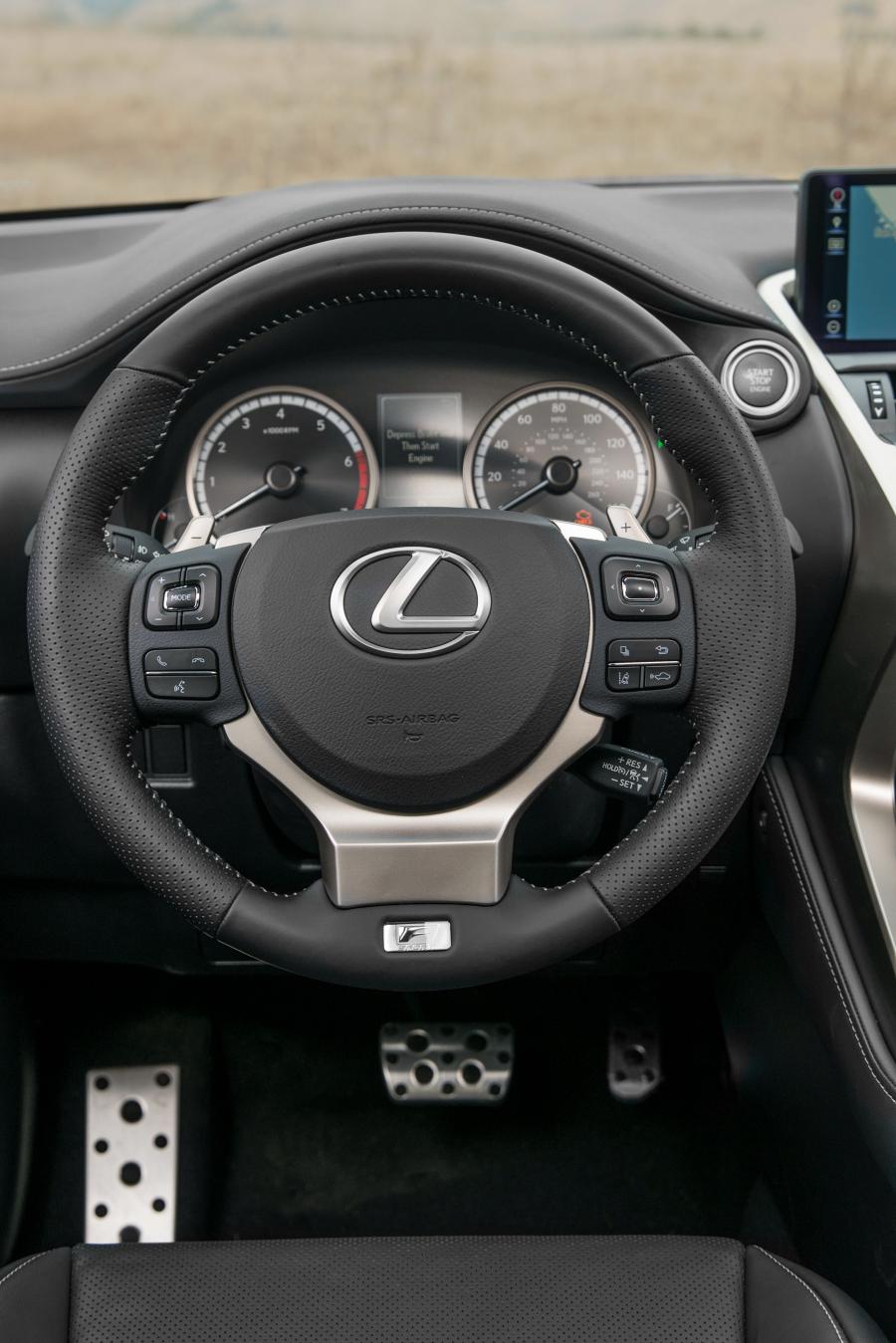Панель приборов Lexus NX300 F-Sport 2017 года  (NA) (фото 30 из 41)